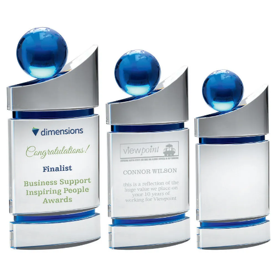 CLEAR/ DOMED GLASS PLAQUE WITH  GLOBE